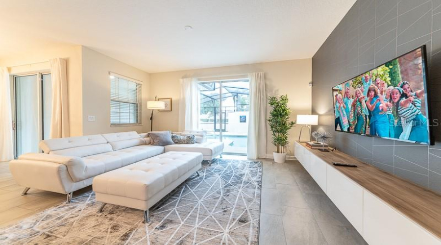 KISSIMMEE, Florida 34746, 4 Bedrooms Bedrooms, ,3 BathroomsBathrooms,Residential,For Sale,WINDERMERE,MFRO6318289