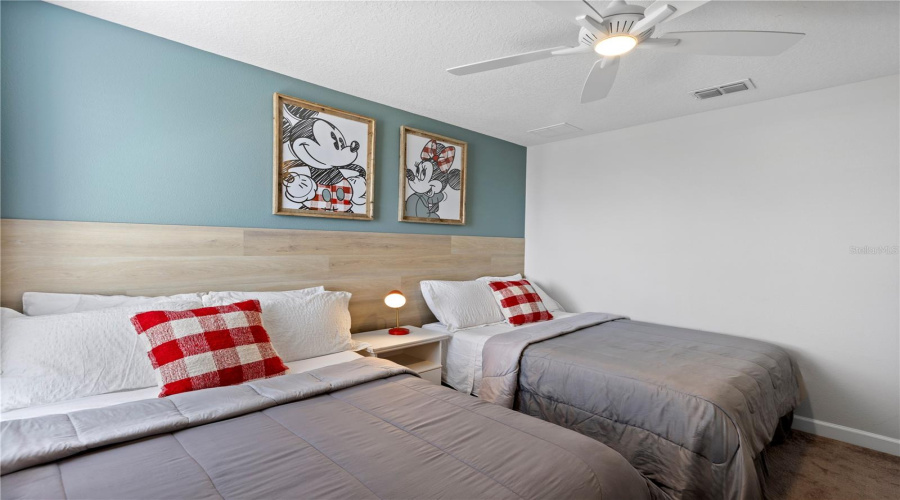 DAVENPORT, Florida 33896, 5 Bedrooms Bedrooms, ,4 BathroomsBathrooms,Residential,For Sale,SHADOW MOUNTAIN,0,MFRO6318072