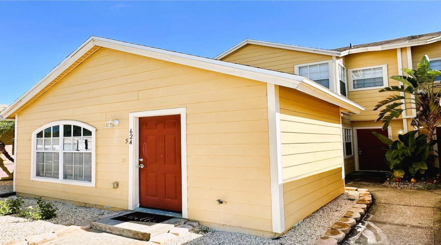 DAVENPORT, Florida 33897, 4 Bedrooms Bedrooms, ,3 BathroomsBathrooms,Residential,For Sale,AUSTRALIAN,MFRG5098267