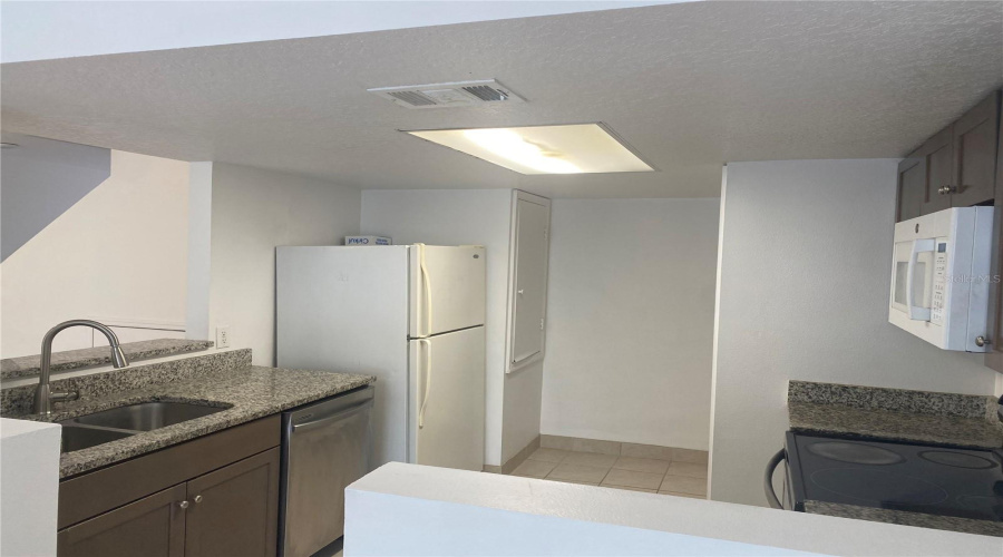 DAVENPORT, Florida 33897, 4 Bedrooms Bedrooms, ,3 BathroomsBathrooms,Residential,For Sale,AUSTRALIAN,MFRG5098267
