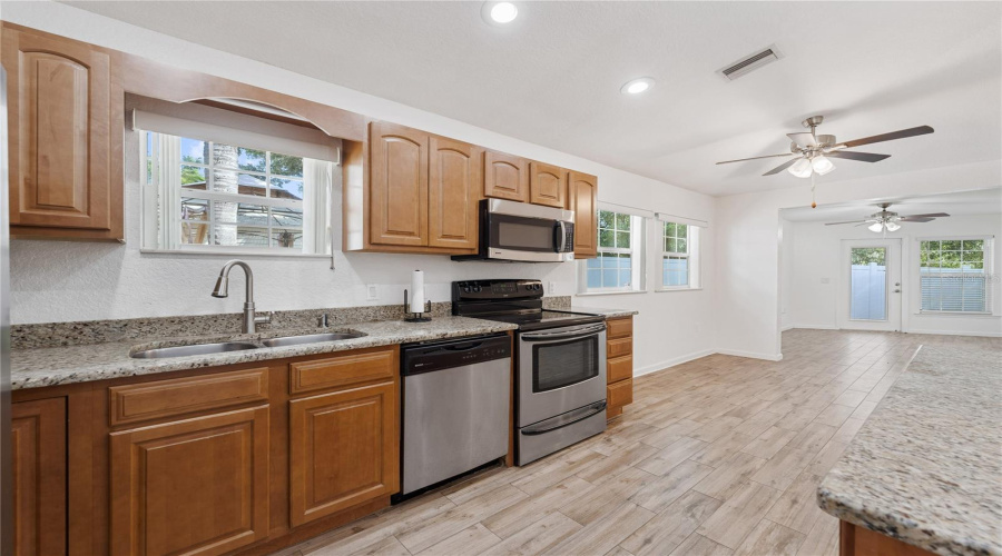 DAVENPORT, Florida 33837, 2 Bedrooms Bedrooms, ,2 BathroomsBathrooms,Residential,For Sale,ST GEORGE,MFRS5129050