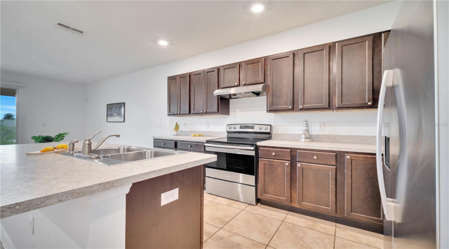 DAVENPORT, Florida 33837, 3 Bedrooms Bedrooms, ,2 BathroomsBathrooms,Residential,For Sale,FELTRIM RESERVE,0,MFRO6318443