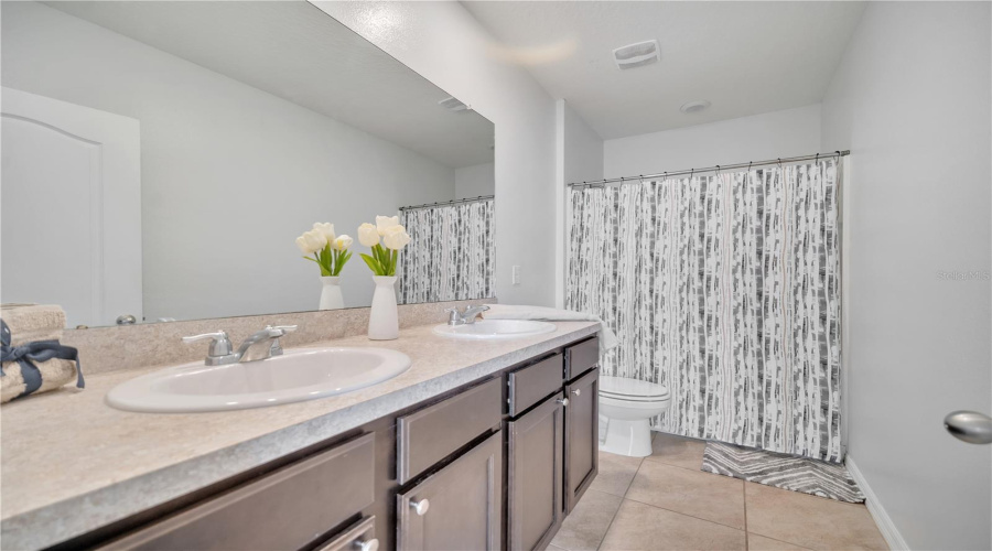 DAVENPORT, Florida 33837, 3 Bedrooms Bedrooms, ,2 BathroomsBathrooms,Residential,For Sale,FELTRIM RESERVE,0,MFRO6318443