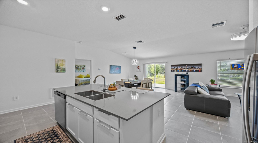 DAVENPORT, Florida 33837, 3 Bedrooms Bedrooms, ,2 BathroomsBathrooms,Residential,For Sale,DARING,0,MFRO6318516