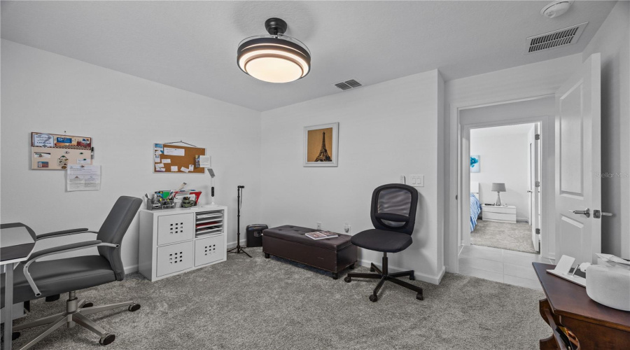 DAVENPORT, Florida 33837, 3 Bedrooms Bedrooms, ,2 BathroomsBathrooms,Residential,For Sale,DARING,0,MFRO6318516