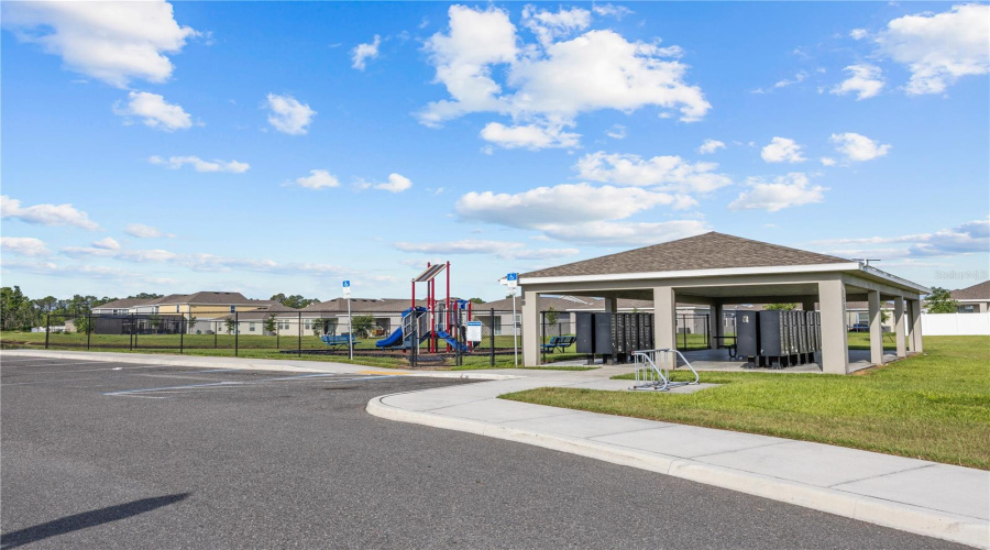 DAVENPORT, Florida 33837, 3 Bedrooms Bedrooms, ,2 BathroomsBathrooms,Residential,For Sale,DARING,0,MFRO6318516