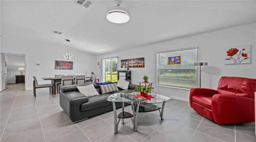DAVENPORT, Florida 33837, 3 Bedrooms Bedrooms, ,2 BathroomsBathrooms,Residential,For Sale,DARING,0,MFRO6318516