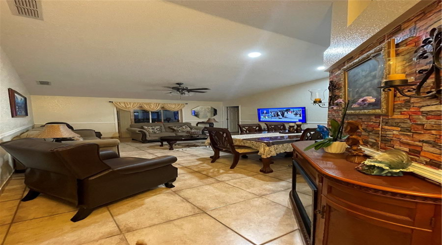 DAVENPORT, Florida 33837, 3 Bedrooms Bedrooms, ,2 BathroomsBathrooms,Residential,For Sale,MERRIMACK,MFRP4935201