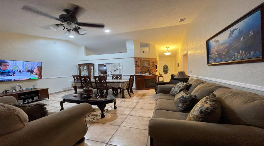DAVENPORT, Florida 33837, 3 Bedrooms Bedrooms, ,2 BathroomsBathrooms,Residential,For Sale,MERRIMACK,MFRP4935201