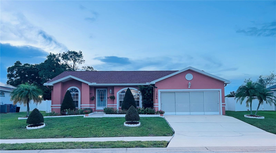 DAVENPORT, Florida 33837, 3 Bedrooms Bedrooms, ,2 BathroomsBathrooms,Residential,For Sale,MERRIMACK,MFRP4935201