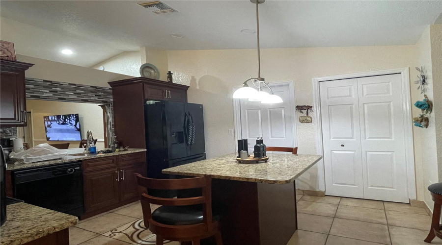 DAVENPORT, Florida 33837, 3 Bedrooms Bedrooms, ,2 BathroomsBathrooms,Residential,For Sale,MERRIMACK,MFRP4935201