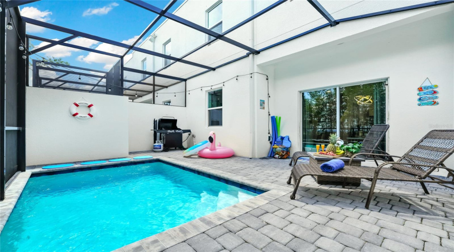 DAVENPORT, Florida 33896, 5 Bedrooms Bedrooms, ,4 BathroomsBathrooms,Residential,For Sale,FAMAGUSTA,0,MFRO6318661