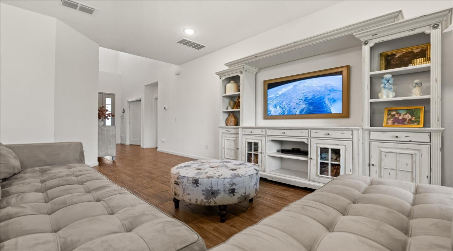 DAVENPORT, Florida 33837, 4 Bedrooms Bedrooms, ,3 BathroomsBathrooms,Residential,For Sale,GRAZIE,MFRO6317687