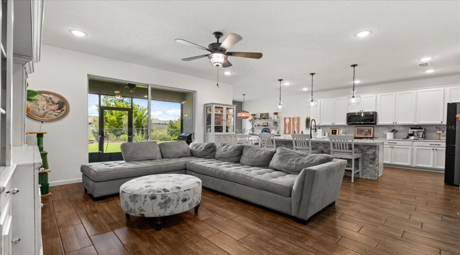 DAVENPORT, Florida 33837, 4 Bedrooms Bedrooms, ,3 BathroomsBathrooms,Residential,For Sale,GRAZIE,MFRO6317687