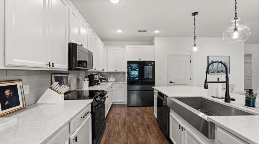 DAVENPORT, Florida 33837, 4 Bedrooms Bedrooms, ,3 BathroomsBathrooms,Residential,For Sale,GRAZIE,MFRO6317687