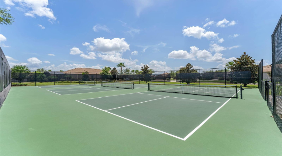 DAVENPORT, Florida 33896, 5 Bedrooms Bedrooms, ,5 BathroomsBathrooms,Residential,For Sale,DROP SHOT,MFRS5128828