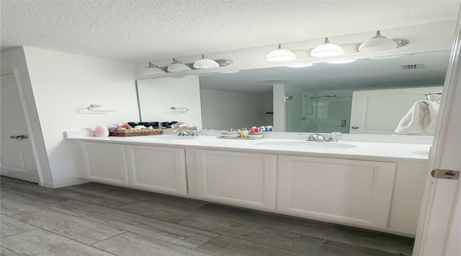 DAVENPORT, Florida 33896, 3 Bedrooms Bedrooms, ,2 BathroomsBathrooms,Residential,For Sale,BENOI DR,MFRS5129114