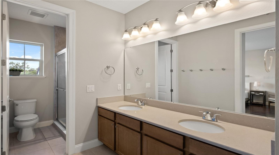 ORLANDO, Florida 32836, 5 Bedrooms Bedrooms, ,4 BathroomsBathrooms,Residential,For Sale,ROYAL CYPRESS,MFRO6310355