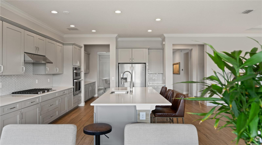 ORLANDO, Florida 32836, 5 Bedrooms Bedrooms, ,4 BathroomsBathrooms,Residential,For Sale,ROYAL CYPRESS,MFRO6310355