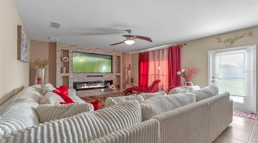 KISSIMMEE, Florida 34746, 4 Bedrooms Bedrooms, ,2 BathroomsBathrooms,Residential,For Sale,SAIL HARBOR DR,MFRO6317976