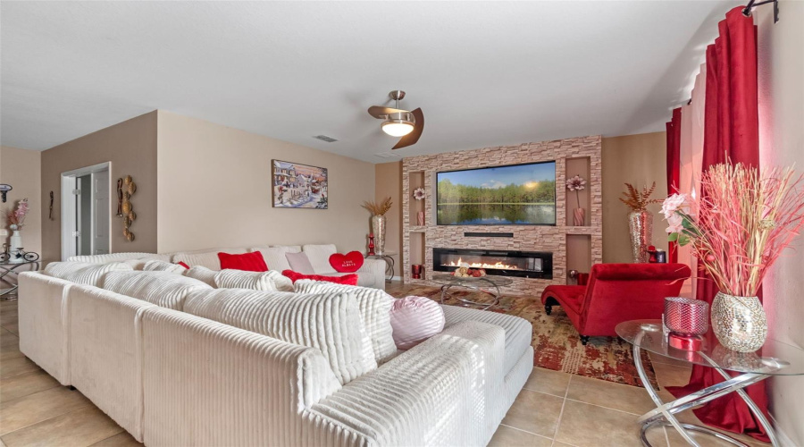 KISSIMMEE, Florida 34746, 4 Bedrooms Bedrooms, ,2 BathroomsBathrooms,Residential,For Sale,SAIL HARBOR DR,MFRO6317976