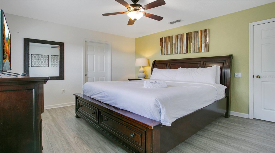 KISSIMMEE, Florida 34747, 6 Bedrooms Bedrooms, ,4 BathroomsBathrooms,Residential,For Sale,MANESTY,MFRO6318132