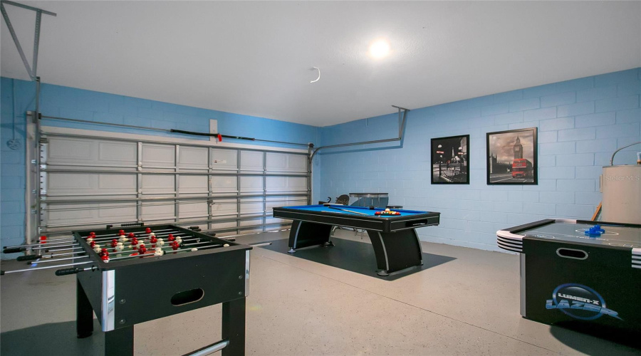 KISSIMMEE, Florida 34747, 6 Bedrooms Bedrooms, ,4 BathroomsBathrooms,Residential,For Sale,MANESTY,MFRO6318132