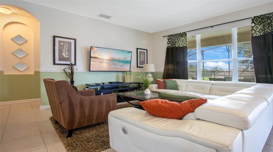 KISSIMMEE, Florida 34747, 6 Bedrooms Bedrooms, ,4 BathroomsBathrooms,Residential,For Sale,MANESTY,MFRO6318132