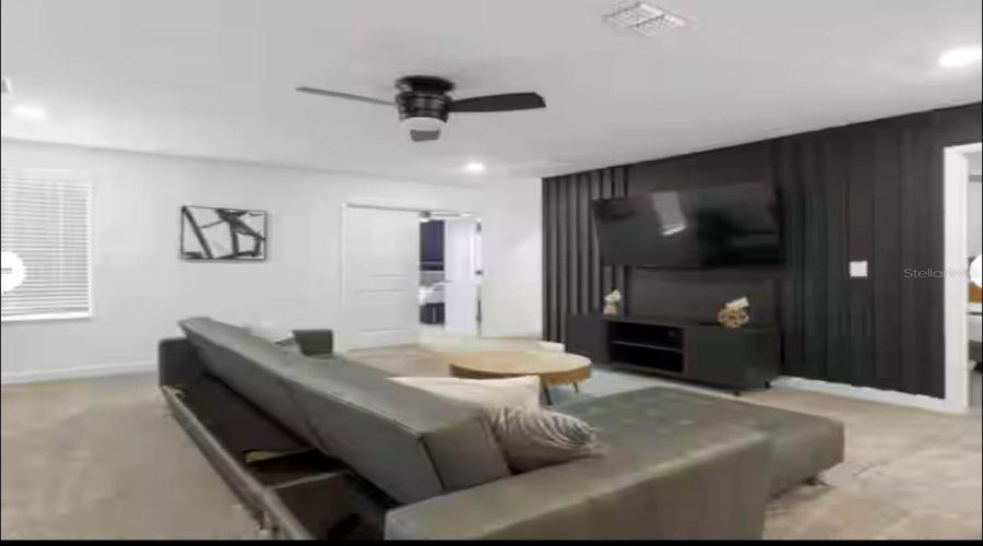 DAVENPORT, Florida 33896, 8 Bedrooms Bedrooms, ,5 BathroomsBathrooms,Residential,For Sale,SOMMERSET HILLS,MFRS5127141