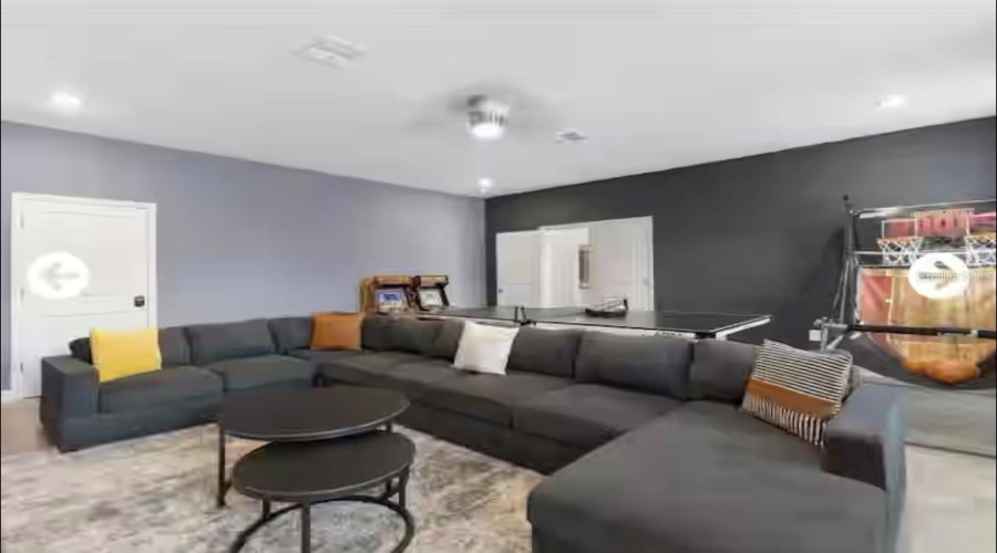 DAVENPORT, Florida 33896, 8 Bedrooms Bedrooms, ,5 BathroomsBathrooms,Residential,For Sale,SOMMERSET HILLS,MFRS5127141
