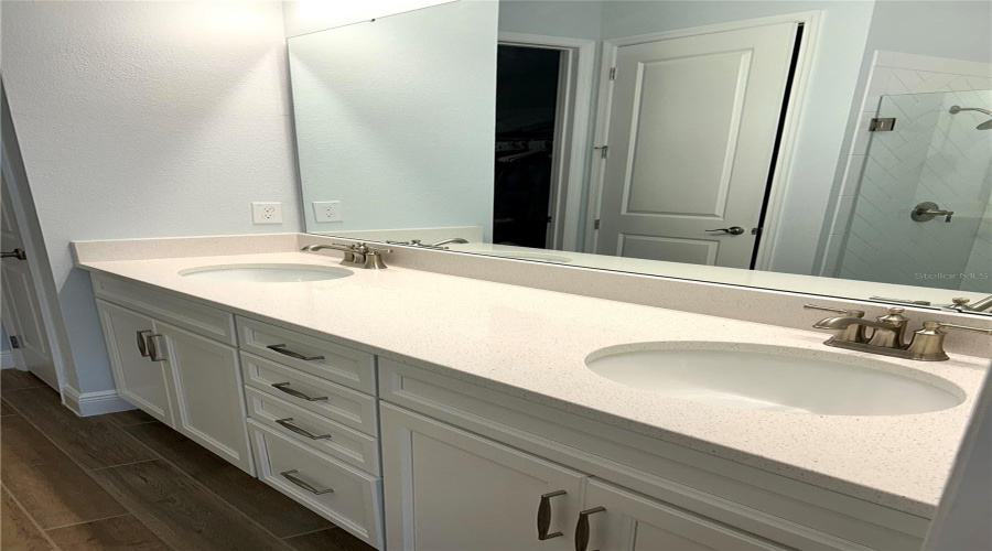 KISSIMMEE, Florida 34747, 2 Bedrooms Bedrooms, ,2 BathroomsBathrooms,Residential,For Sale,KEY BAY,MFRO6318880