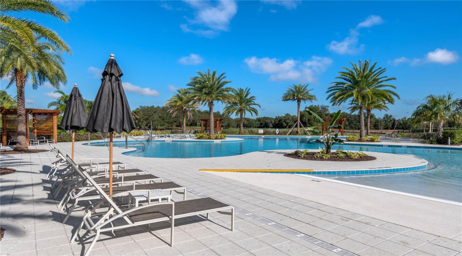 KISSIMMEE, Florida 34747, 2 Bedrooms Bedrooms, ,2 BathroomsBathrooms,Residential,For Sale,KEY BAY,MFRO6318880