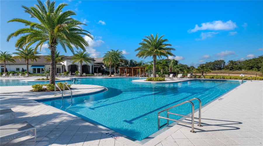 KISSIMMEE, Florida 34747, 2 Bedrooms Bedrooms, ,2 BathroomsBathrooms,Residential,For Sale,KEY BAY,MFRO6318880