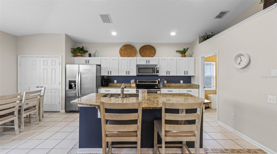 KISSIMMEE, Florida 34747, 4 Bedrooms Bedrooms, ,3 BathroomsBathrooms,Residential,For Sale,WYNDHAM PALMS,MFRO6318708