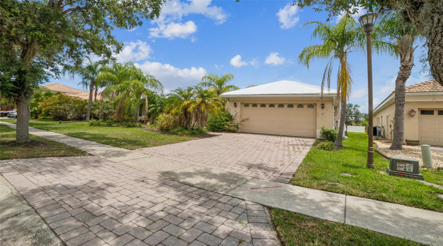 KISSIMMEE, Florida 34746, 5 Bedrooms Bedrooms, ,4 BathroomsBathrooms,Residential,For Sale,EAGLE ISLE,MFRO6319108