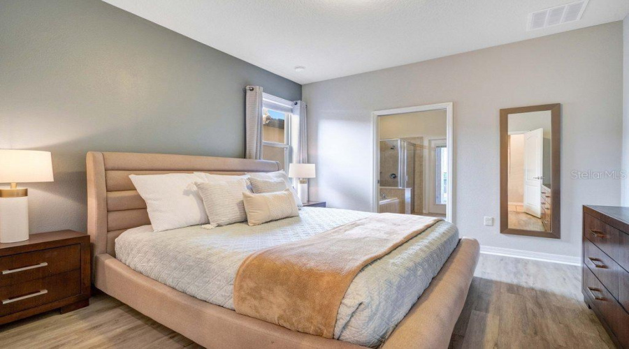 KISSIMMEE, Florida 34747, 6 Bedrooms Bedrooms, ,4 BathroomsBathrooms,Residential,For Sale,RHODES,MFRO6319078