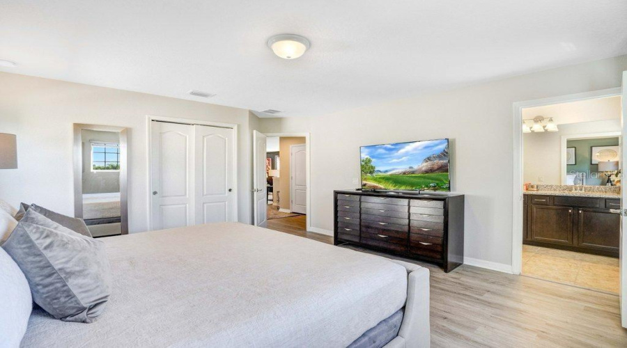 KISSIMMEE, Florida 34747, 6 Bedrooms Bedrooms, ,4 BathroomsBathrooms,Residential,For Sale,RHODES,MFRO6319078