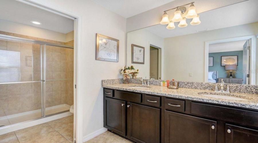 KISSIMMEE, Florida 34747, 6 Bedrooms Bedrooms, ,4 BathroomsBathrooms,Residential,For Sale,RHODES,MFRO6319078