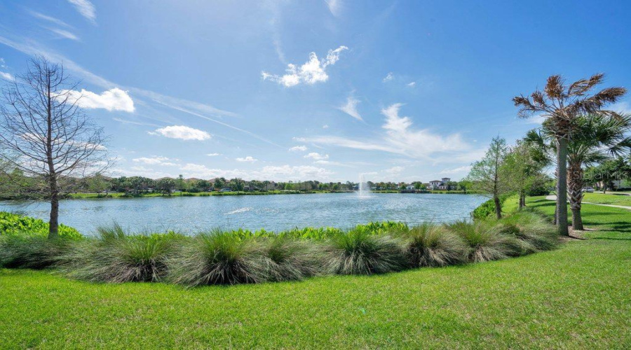 KISSIMMEE, Florida 34747, 6 Bedrooms Bedrooms, ,4 BathroomsBathrooms,Residential,For Sale,RHODES,MFRO6319078
