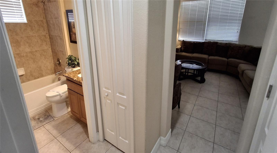 DAVENPORT, Florida 33896, 5 Bedrooms Bedrooms, ,4 BathroomsBathrooms,Residential,For Sale,SUFFOLK,MFRO6318750