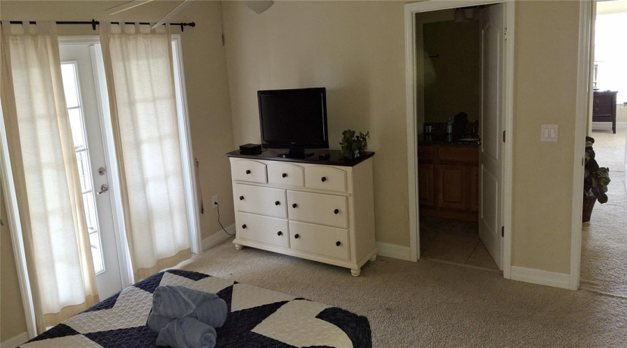 DAVENPORT, Florida 33896, 5 Bedrooms Bedrooms, ,4 BathroomsBathrooms,Residential,For Sale,SUFFOLK,MFRO6318750