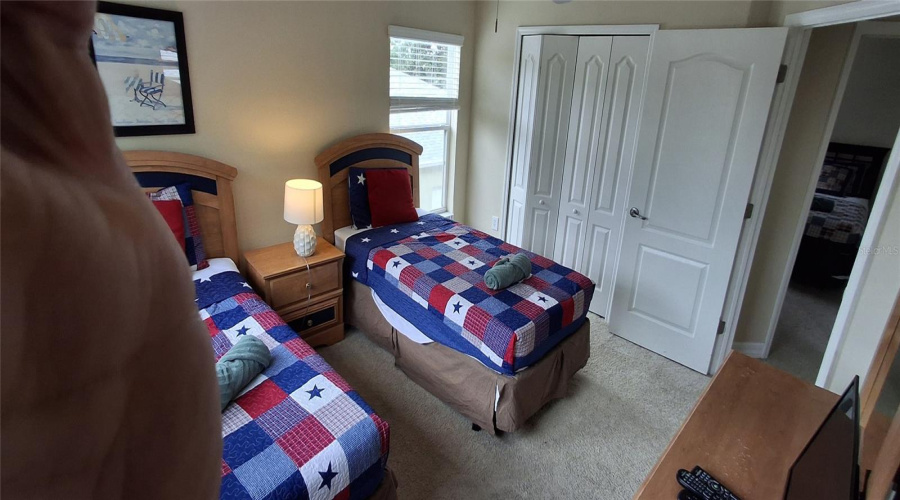 DAVENPORT, Florida 33896, 5 Bedrooms Bedrooms, ,4 BathroomsBathrooms,Residential,For Sale,SUFFOLK,MFRO6318750