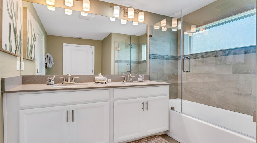 DAVENPORT, Florida 33896, 4 Bedrooms Bedrooms, ,3 BathroomsBathrooms,Residential,For Sale,OCEAN COURSE,MFRO6314980