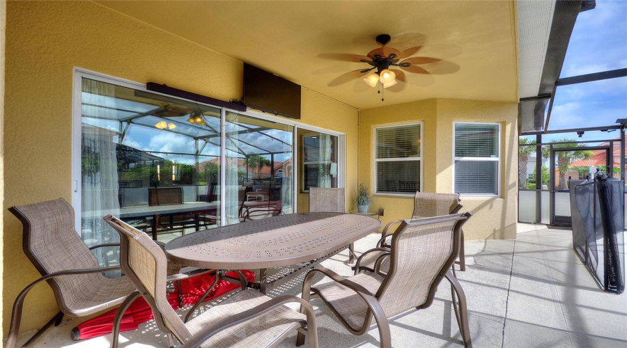 DAVENPORT, Florida 33837, 5 Bedrooms Bedrooms, ,4 BathroomsBathrooms,Residential,For Sale,MIRO,0,MFRO6319184