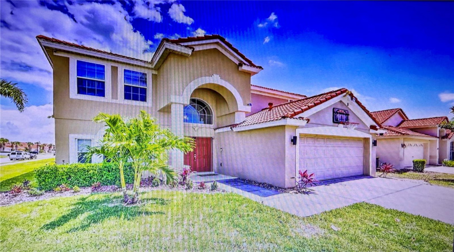 DAVENPORT, Florida 33837, 5 Bedrooms Bedrooms, ,5 BathroomsBathrooms,Residential,For Sale,MIRO,MFRO6319184