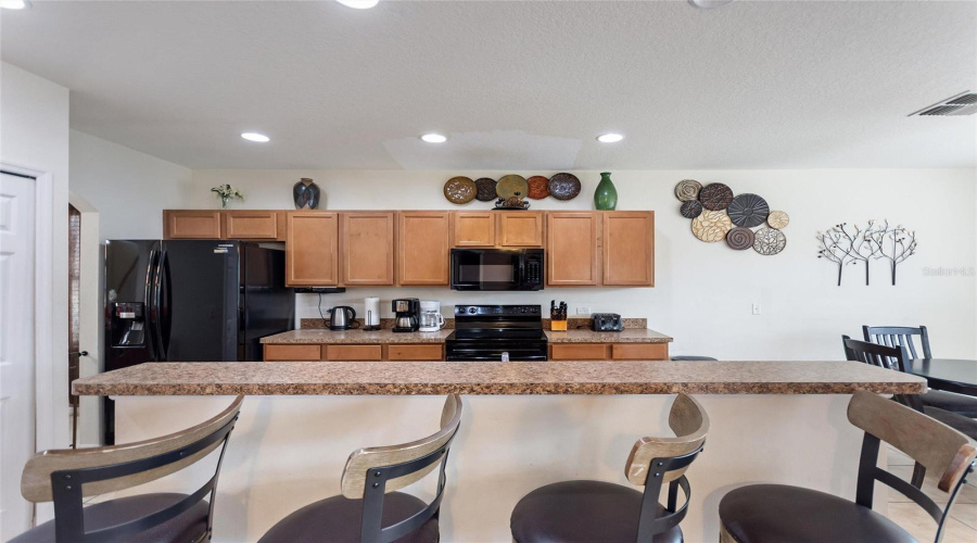 DAVENPORT, Florida 33837, 5 Bedrooms Bedrooms, ,4 BathroomsBathrooms,Residential,For Sale,MIRO,0,MFRO6319184