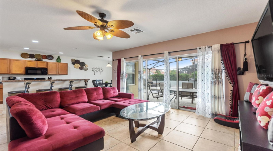 DAVENPORT, Florida 33837, 5 Bedrooms Bedrooms, ,4 BathroomsBathrooms,Residential,For Sale,MIRO,0,MFRO6319184