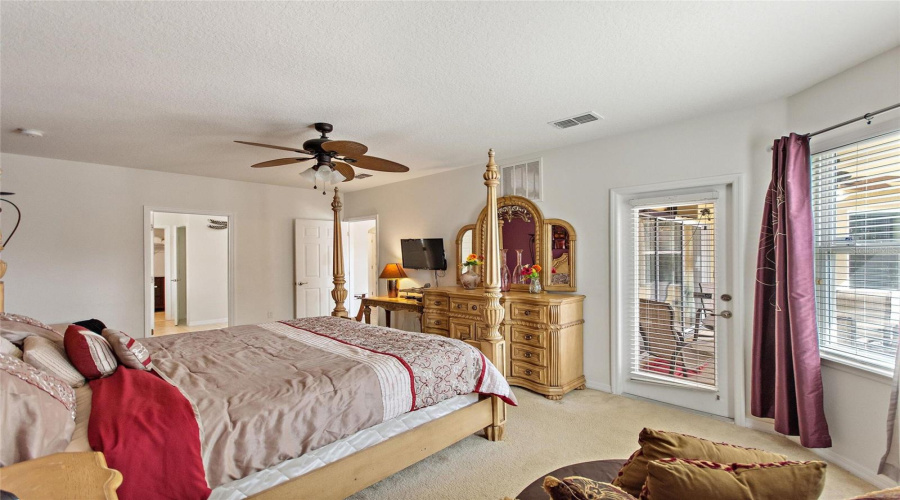 DAVENPORT, Florida 33837, 5 Bedrooms Bedrooms, ,4 BathroomsBathrooms,Residential,For Sale,MIRO,0,MFRO6319184