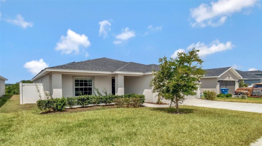 DAVENPORT, Florida 33837, 4 Bedrooms Bedrooms, ,2 BathroomsBathrooms,Residential,For Sale,MOUNTAIN FLOWER,MFRO6317754