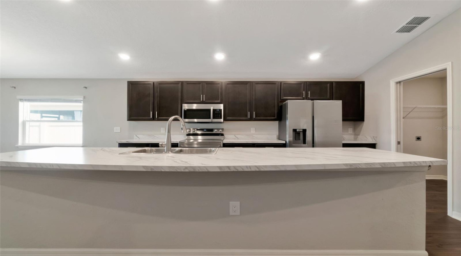 DAVENPORT, Florida 33837, 4 Bedrooms Bedrooms, ,2 BathroomsBathrooms,Residential,For Sale,MOUNTAIN FLOWER,MFRO6317754